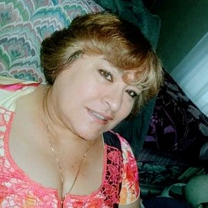 Meet your Posher, Yelly